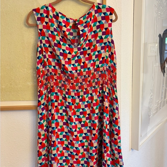 Kate Spade,Blaire Tile Print, 💯%Silk, Size 4 - Picture 1 of 7